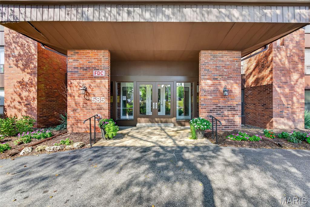 Coeur De Royale Condo Ph Iii - Residential
