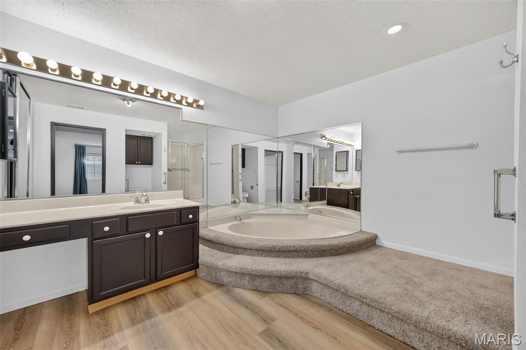 HERITAGE GARDEN CONDOS - Residential