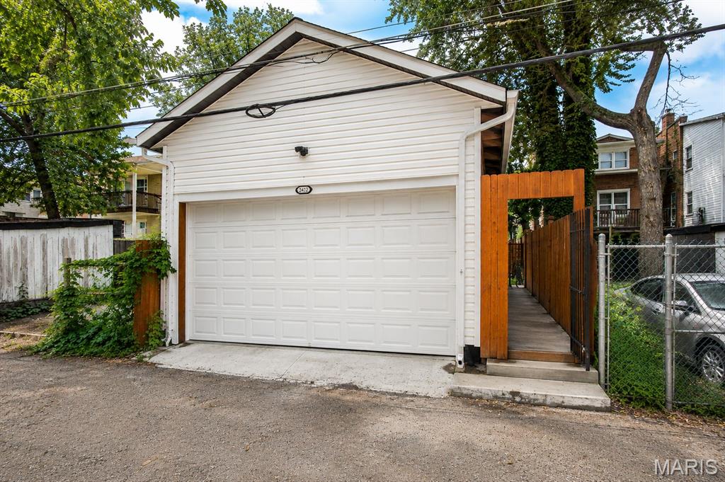 Gravois Place Add - Residential
