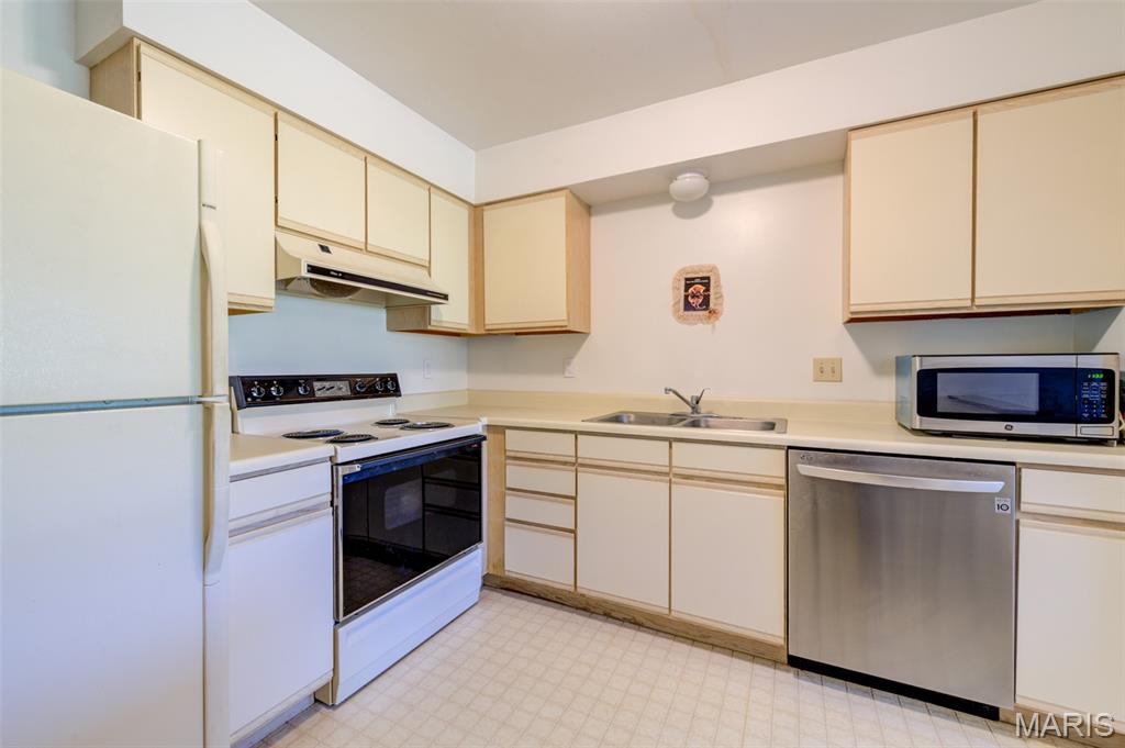 Autumn Lakes 1 Sec 4 Prcl 1 - Residential