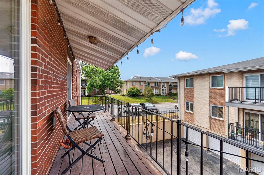 Lin Capri Condo - Residential