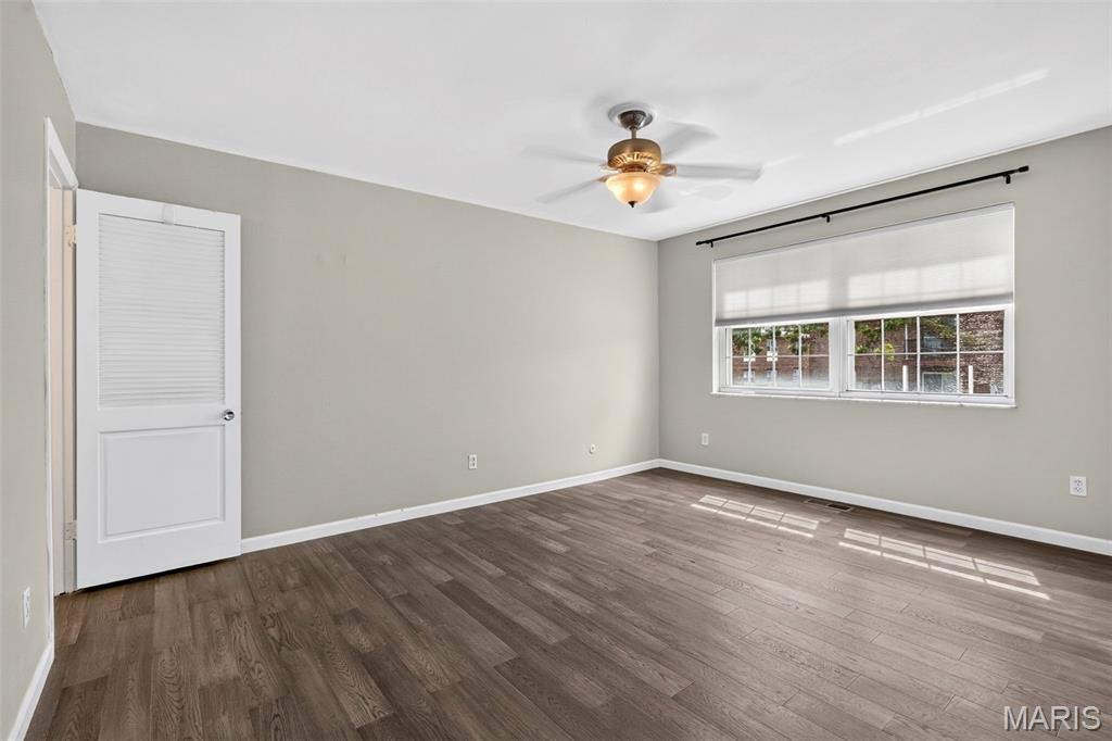 Lin Capri Condo - Residential