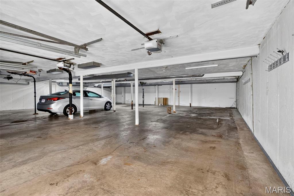Lin Capri Condo - Residential