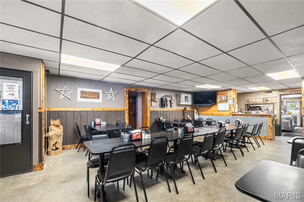 Village/Irving - Commercial Sale