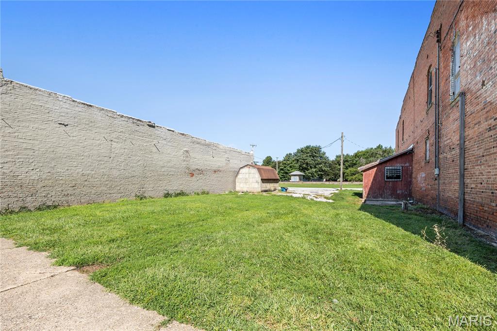 Village/Irving - Commercial Sale