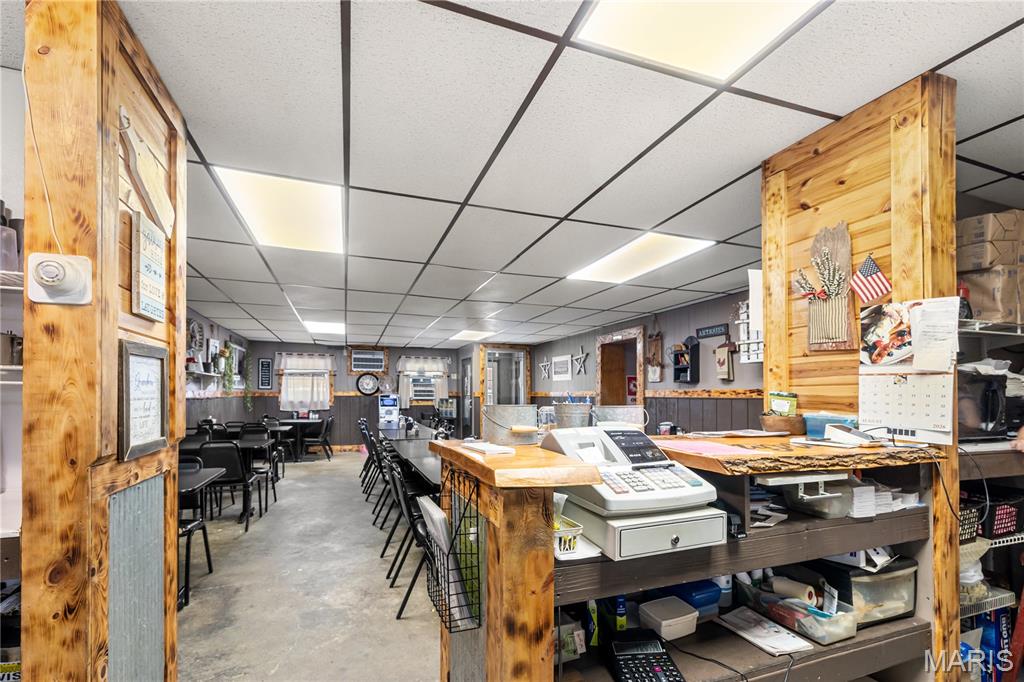 Village/Irving - Commercial Sale