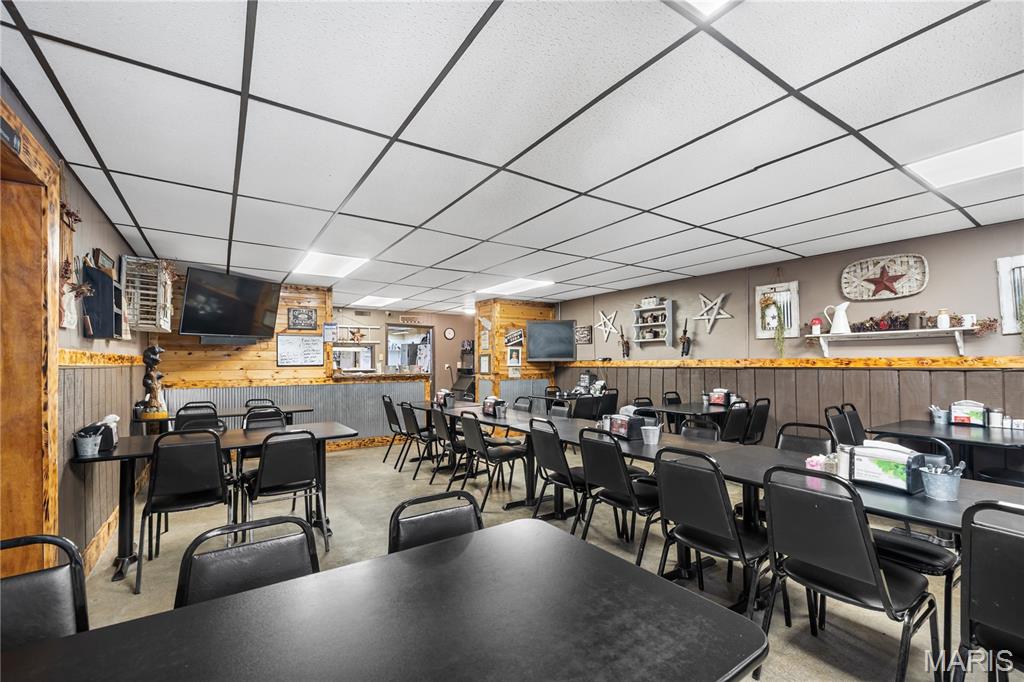 Village/Irving - Commercial Sale