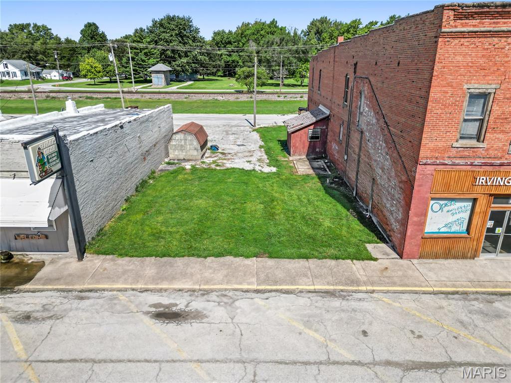 Village/Irving - Commercial Sale