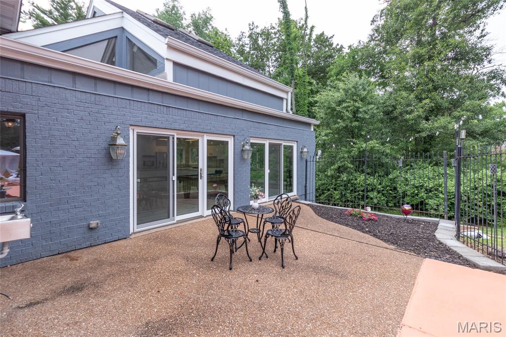 West Hampton 2 - Residential