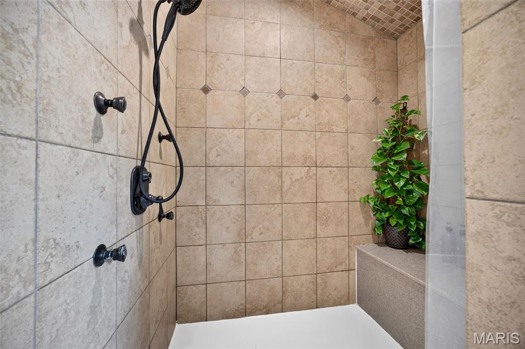 Fieldstone Estate - Residential