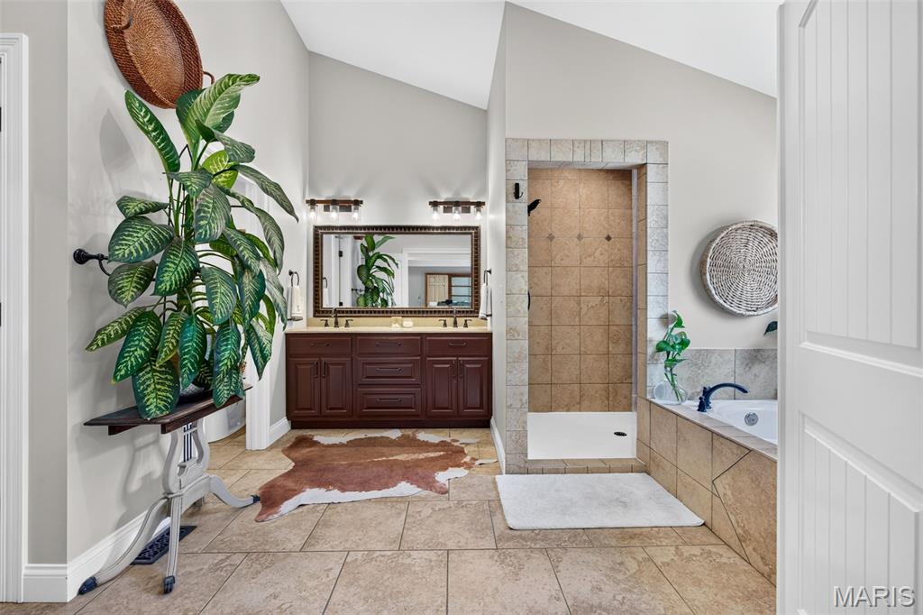Fieldstone Estate - Residential