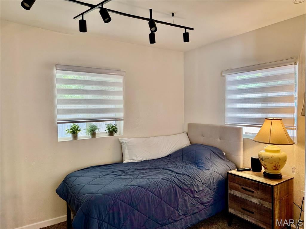 Metcalfe Place Add/Edwardsvill - Residential