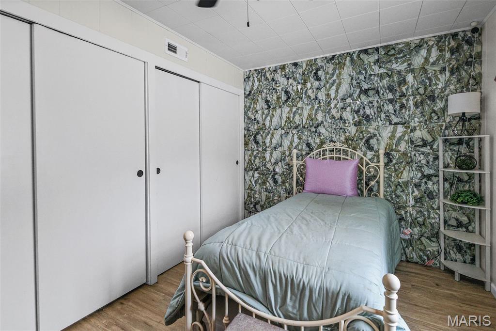 Metcalfe Place Add/Edwardsvill - Residential