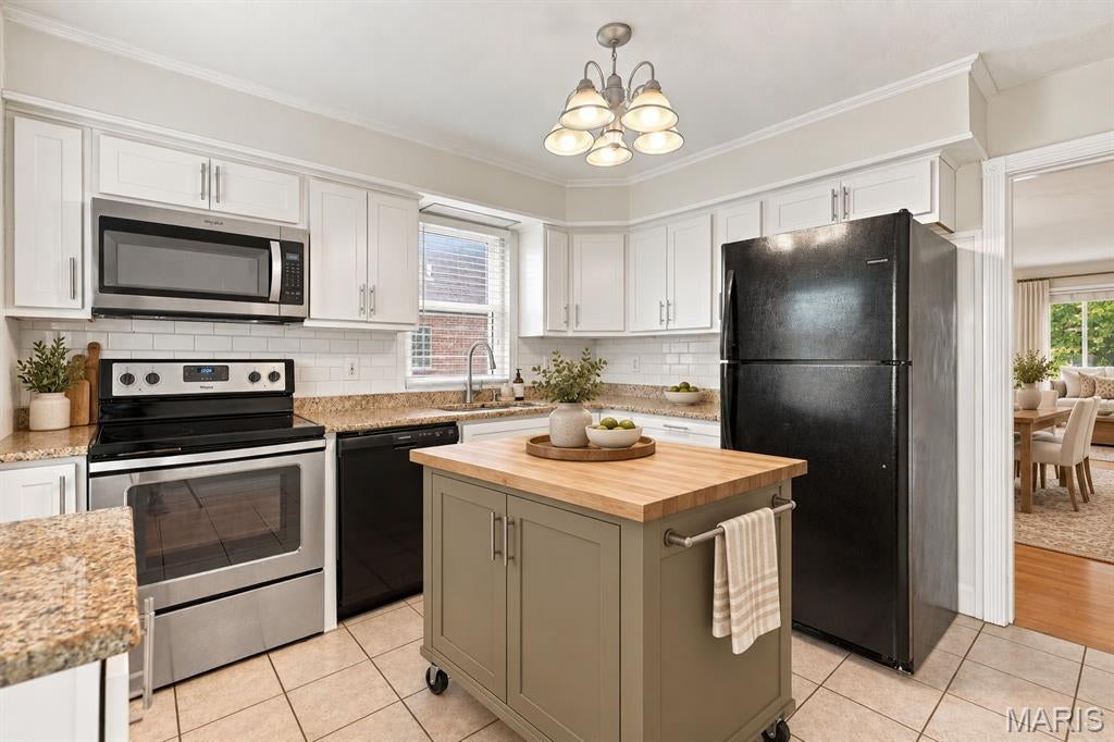 Tesson Ferry Court Amd - Residential