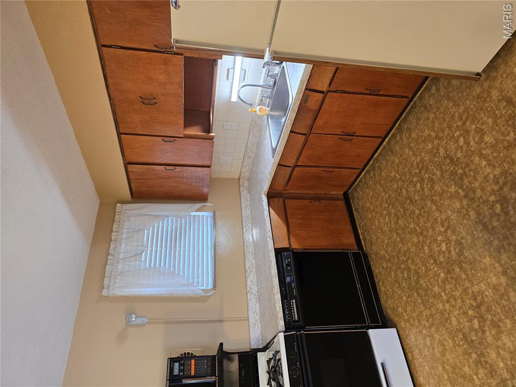 FIRST ADD TO BELLEMORE VILLAGE LT 97 S PT LT 96 66 - Residential