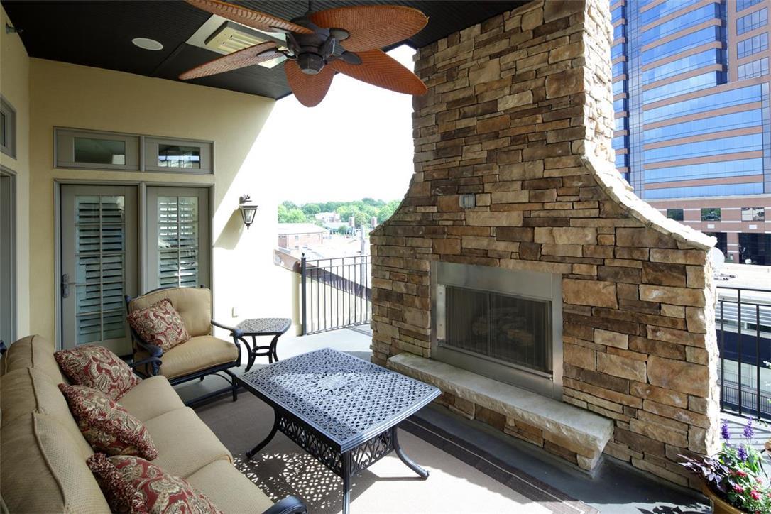 Delmonico Condo - Residential
