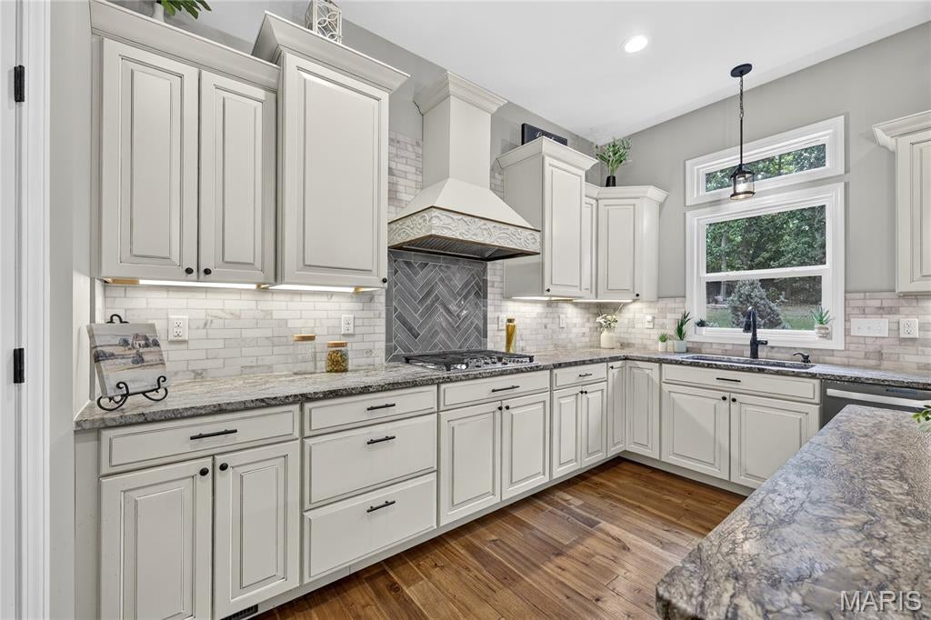 Stonewolf Creek - Residential