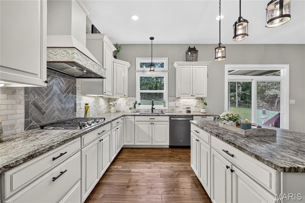 Stonewolf Creek - Residential