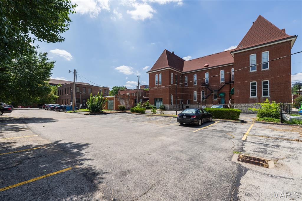 City/St Louis - Commercial Sale