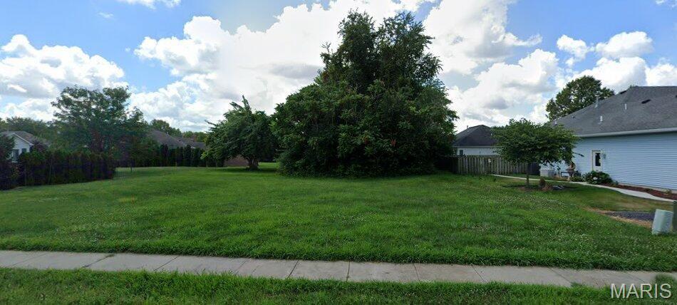 Great building site in desirable North Lake Shore Neighborhood, one of the last lots available! Close to beautiful Lake Springfield and in the Ball Chatham school district, but with a Springfield address! Also close to both Lincoln Land Community College and University of Illinois at Springfield.