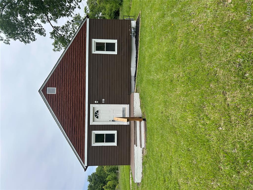 2 bedroom 1 bath home. Fresh renovation just completed.  Add this to your portfolio today. Close to Shopping Areas, Schools, Public Transportation and Interstate Highways. This is a Must See!!!!! Buyer to verify all Listing data including but not limited to sq. ft., measurements, features, lot size, taxes/exemptions, schools and etc.