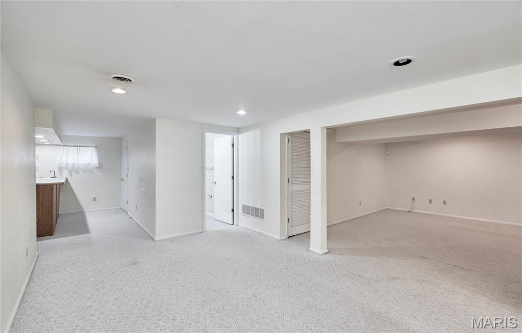 Hidden Lake Park - Residential Lease
