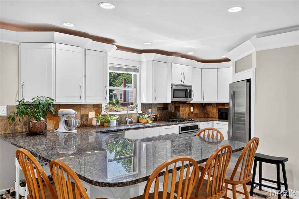 R Grates Estate - Residential