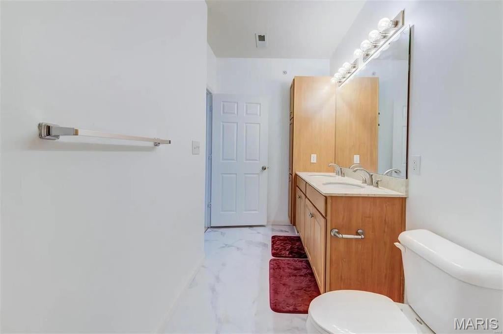 Hanley Station Plaza - Residential Lease