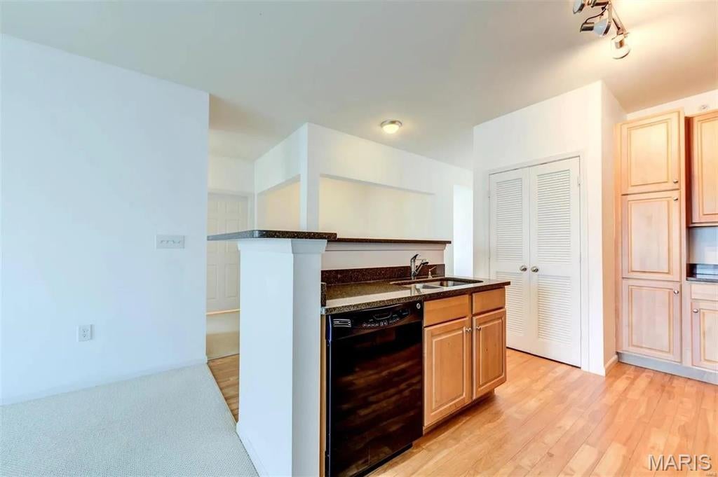 Hanley Station Plaza - Residential Lease