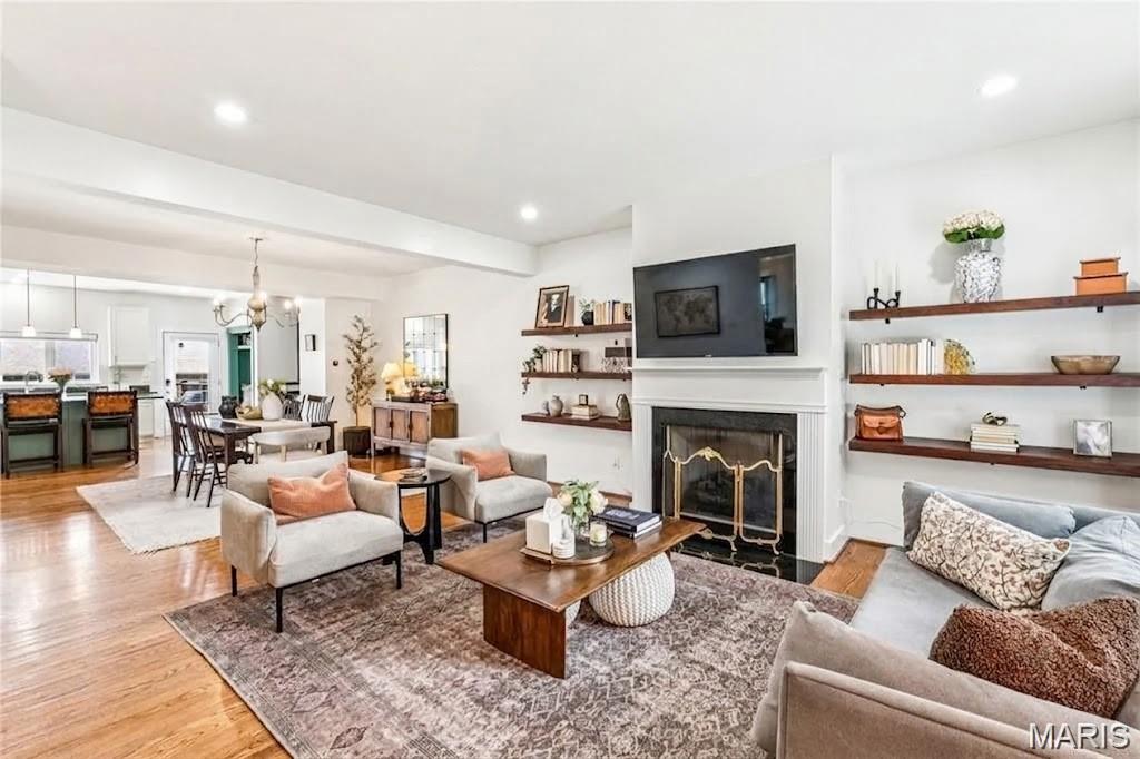 Gaslight Square East - Residential