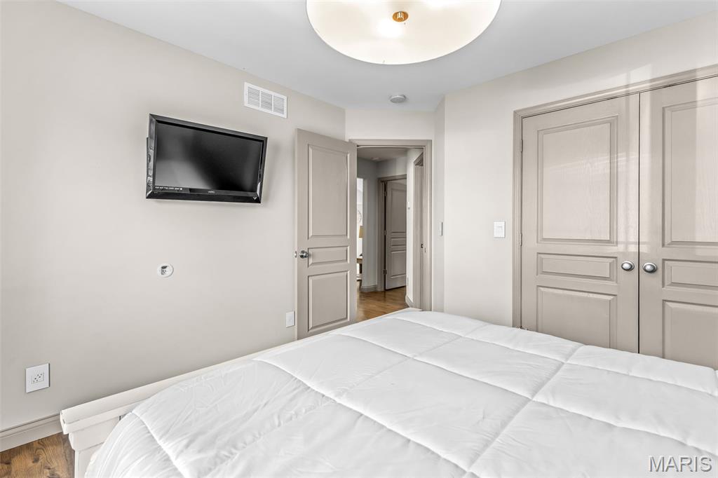 Lake Forest Estates - Residential