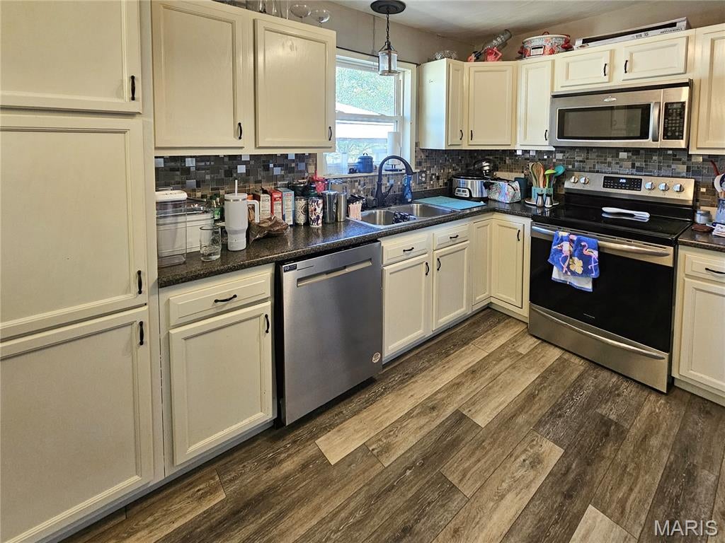 Town/Cantwell - Residential