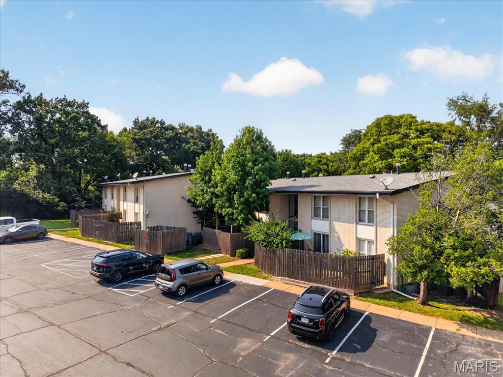 Willow Brook Condo - Residential