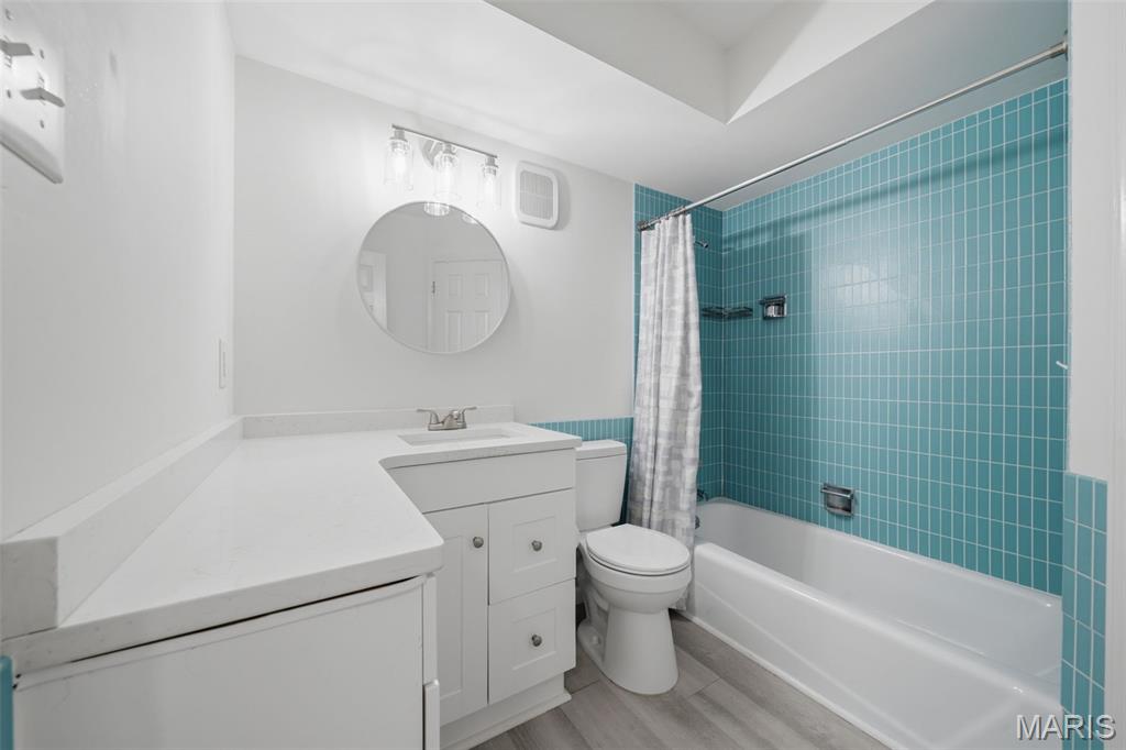 Chateau De Ville Condo Sec - Residential