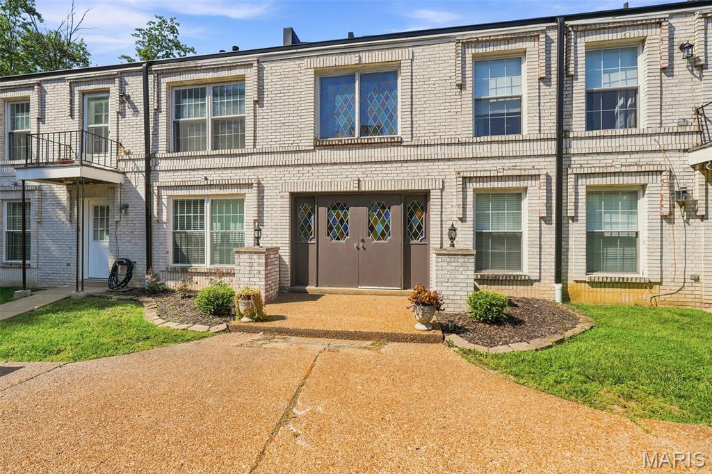 Chateau De Ville Condo Sec - Residential