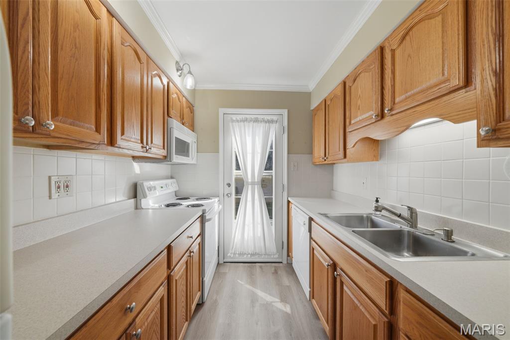 Chateau De Ville Condo Sec - Residential
