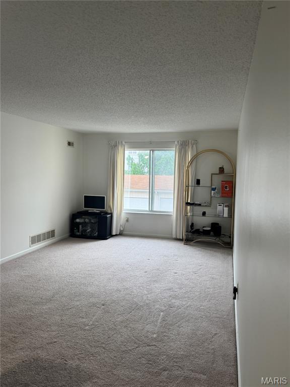 Carriage House Manor Condo Ph - Residential