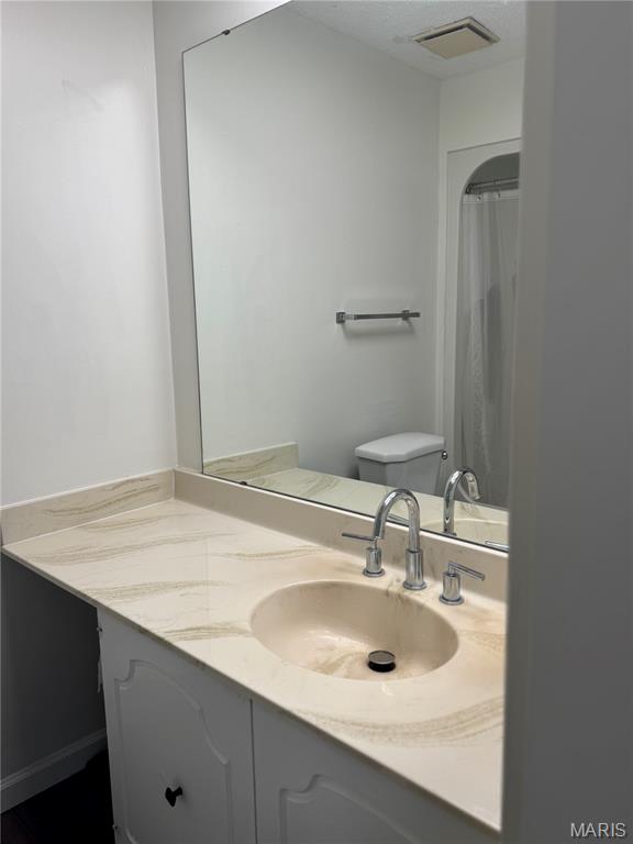 Carriage House Manor Condo Ph - Residential