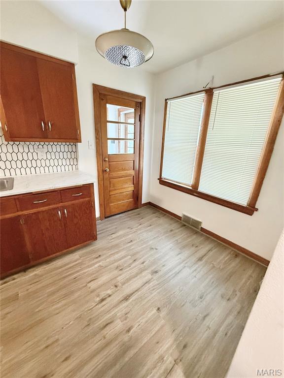 GILBERTS ADDITION - Residential Lease