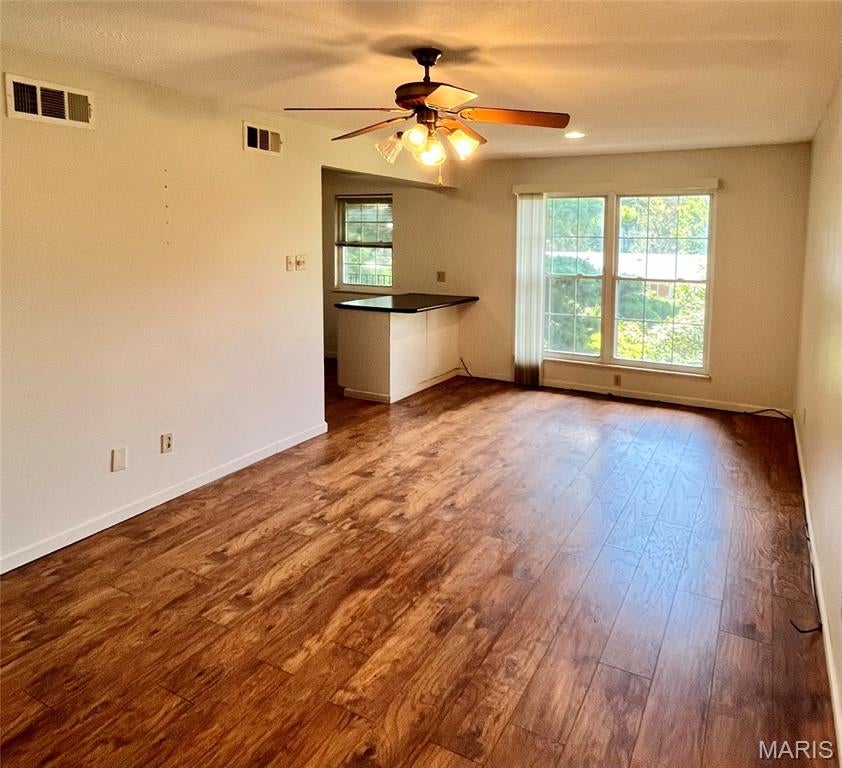 Granada Condo - Residential