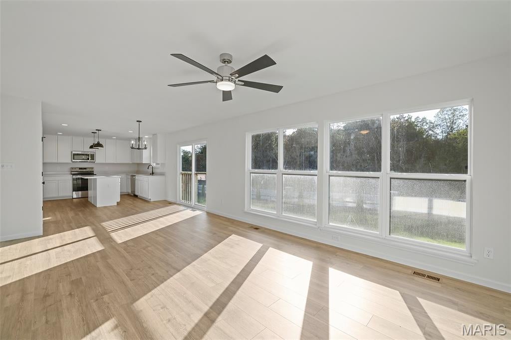 Elm Crossing 6 - Residential