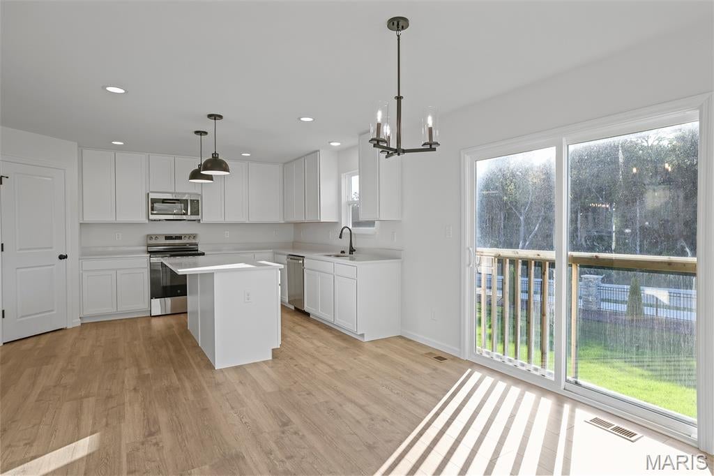 Elm Crossing 6 - Residential