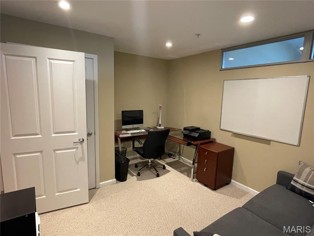 Park East Tower - Residential Lease