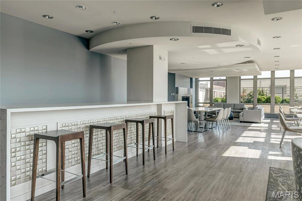 Park East Tower - Residential Lease