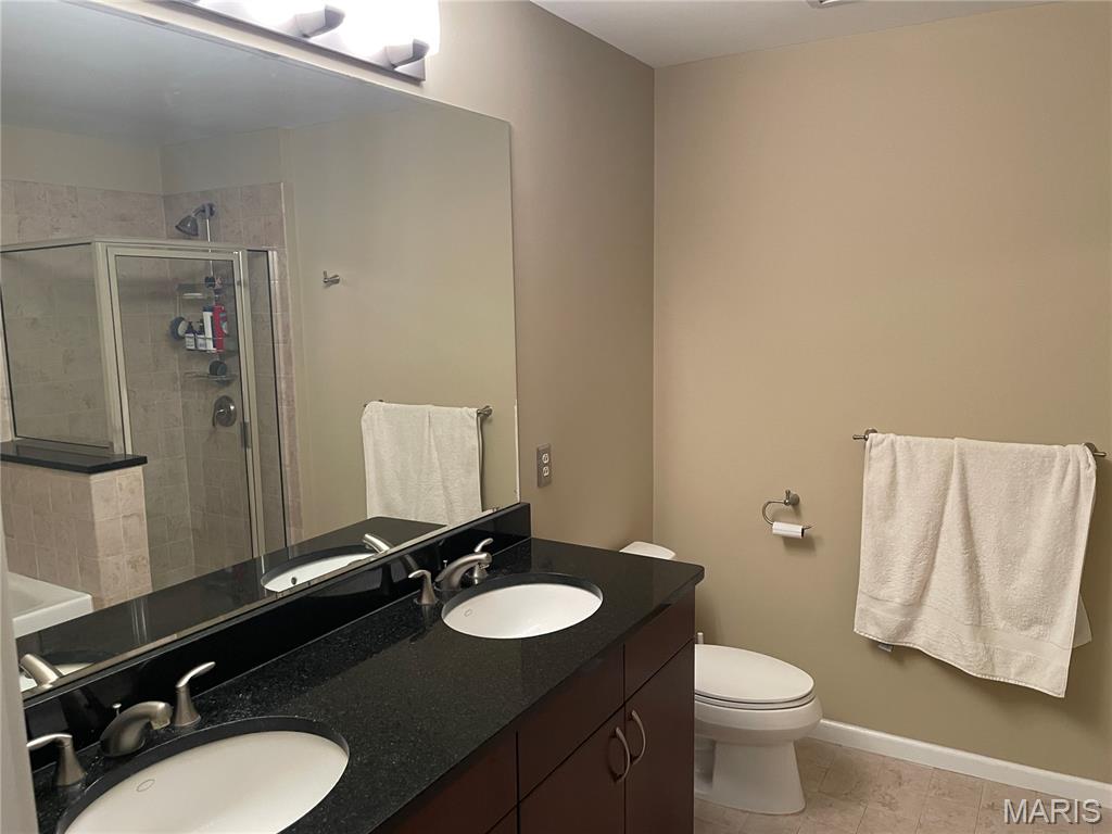 Park East Tower - Residential Lease