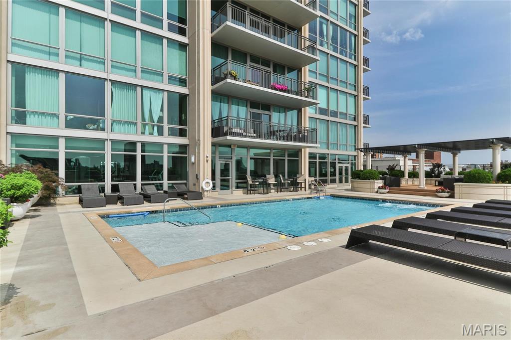Park East Tower - Residential Lease