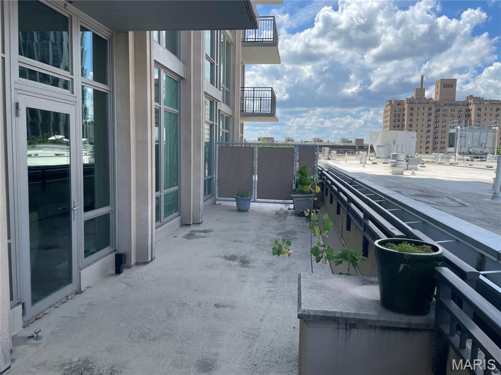 Park East Tower - Residential Lease
