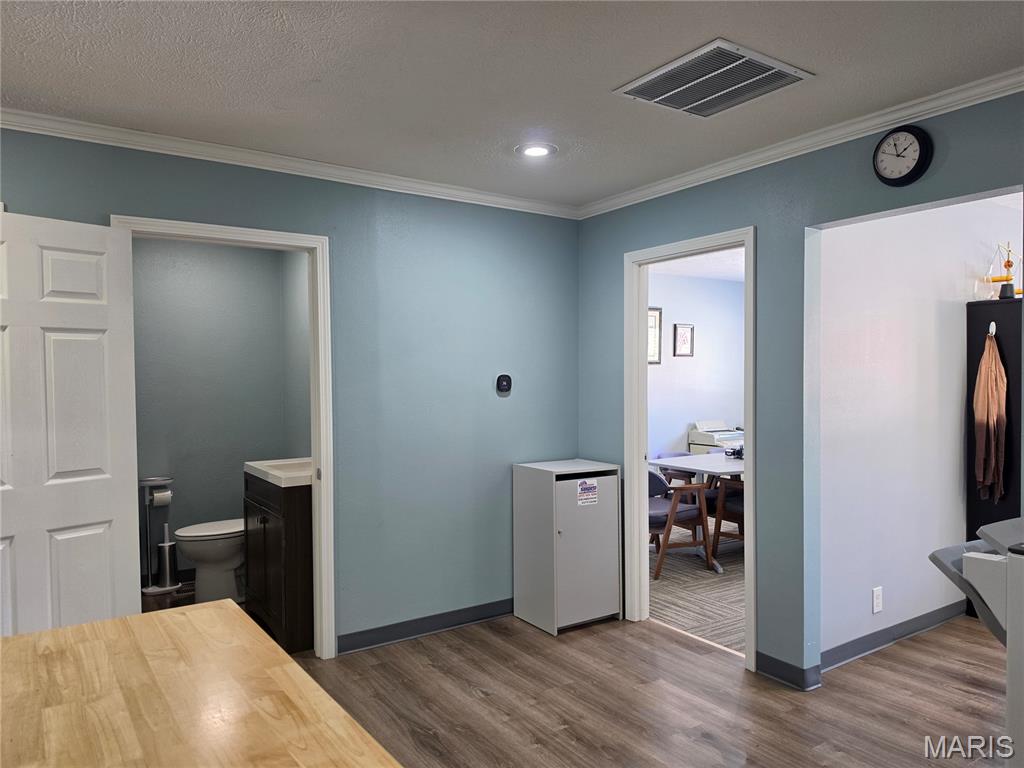 Not in a subdivision - Commercial Sale