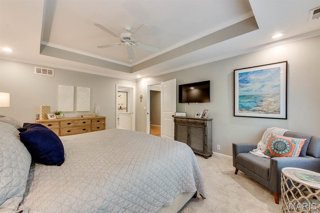 Woodview Manor Lt 14 & Charles A - Residential