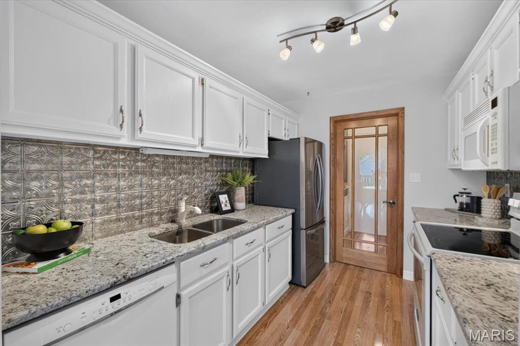 Clarkson Grove Condo - Residential